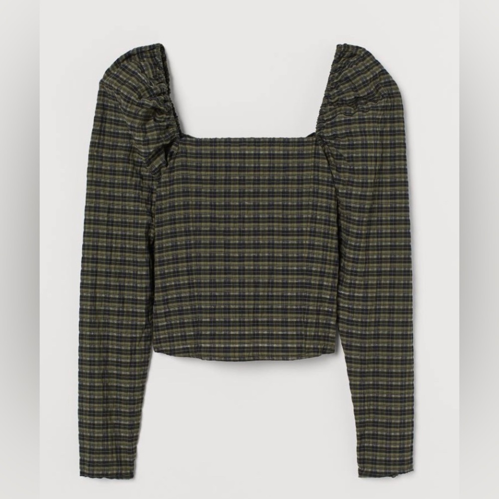 H&M blouse with puff sleeves- size large